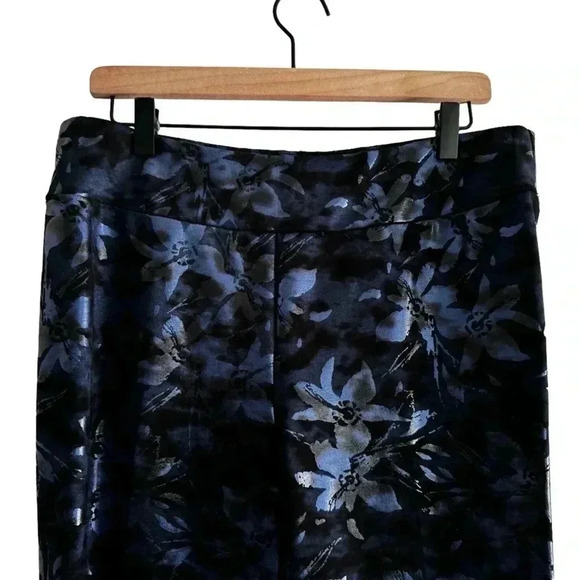 Soft Surroundings Twilight Floral Pants- Size 14 - Picture 9 of 12